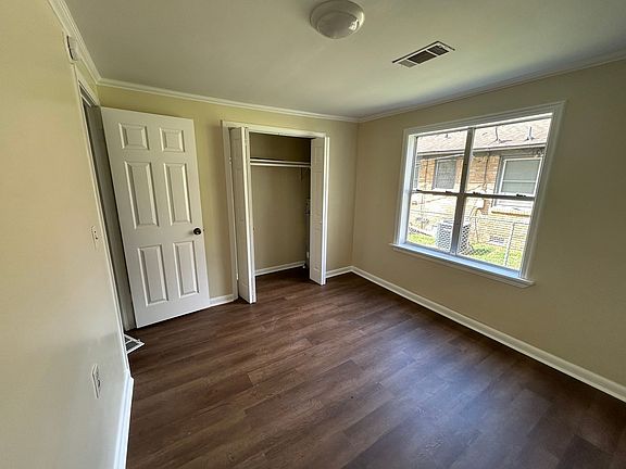 5th image of 4808 Sherman Dr