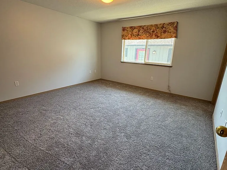 4638 Olympia Way — Photo 16