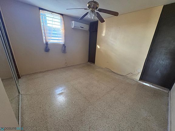 3rd image of 623 Calle Liatriz Urb Girasol D28