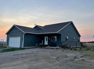 3 Quail Ln, Moorcroft, WY 82721