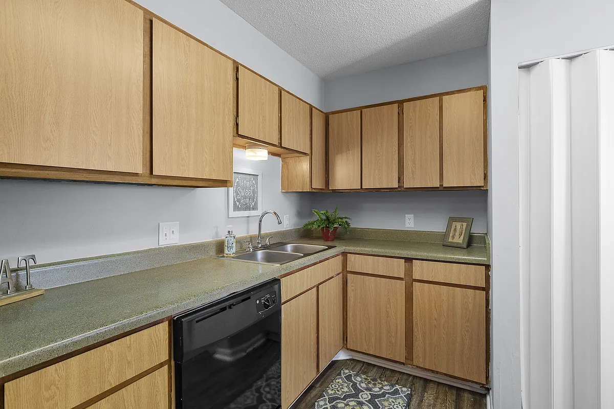 Stylish, functional kitchens designed for everyday living at Lakeland East Apartments in Flowood, MS. Managed by Highlands Vista Group. - Lakeland East