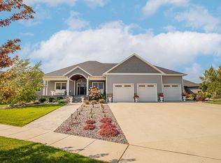 557 Lizzie Pl E, West Fargo, ND