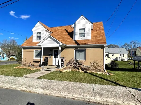 196 School St, Romney, WV 26757
