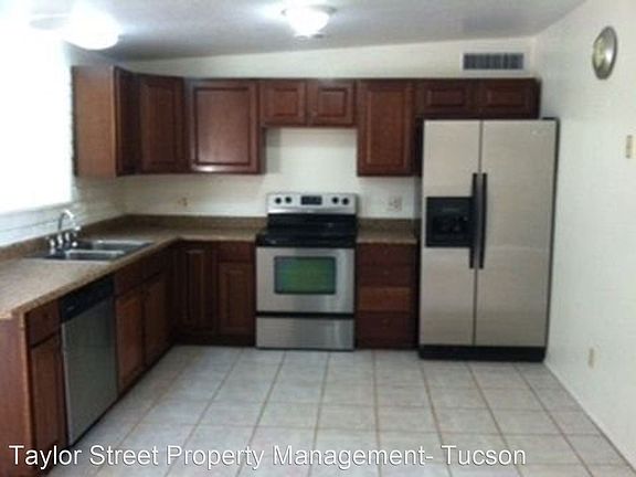 3rd image of 3082 W Bartlett Pl