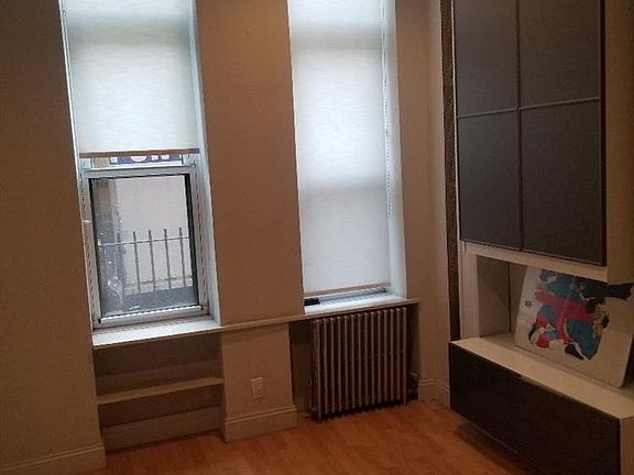 2nd image of 406 W 47th St APT 1A