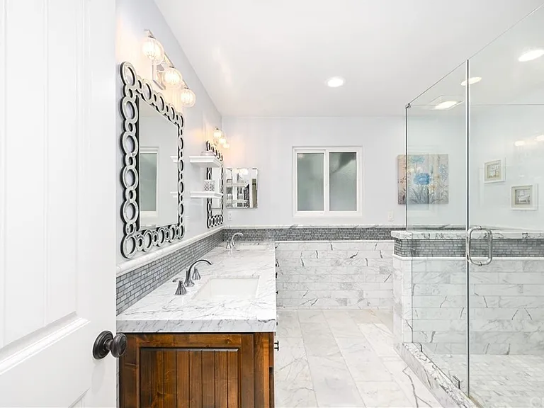 1337 Vuelta Grande Ave — Photo 26