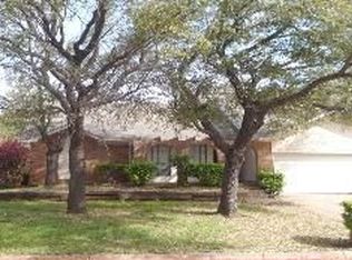 701 Hinsdale Dr, Arlington, TX 76006