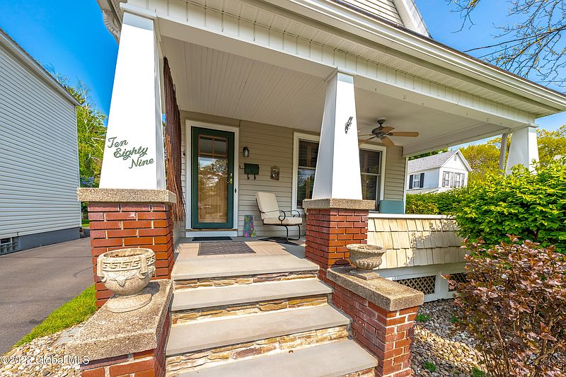3rd image of 1089 Palmer Avenue