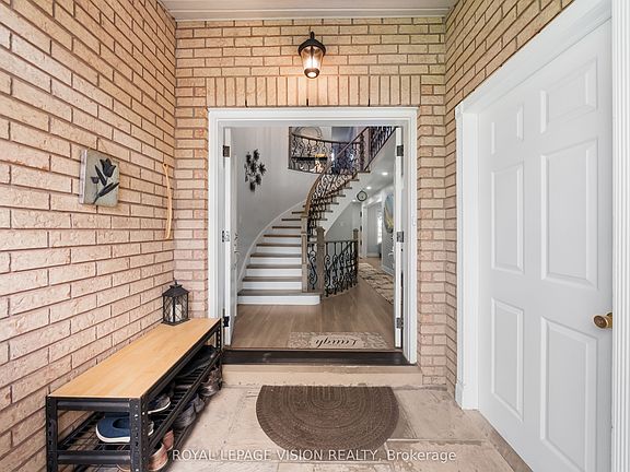 3rd image of 5 Anson Ave