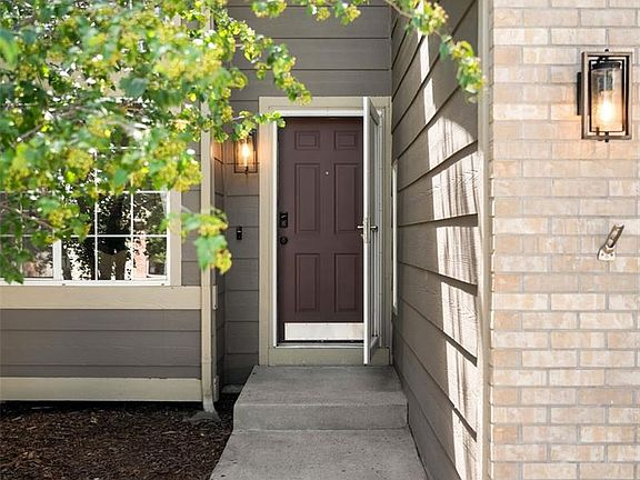 3rd image of 10176 Woodrose Lane