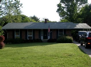 11831 Enid Dr, Potomac, MD 20854