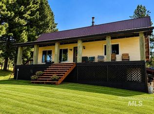 40 Atkin Ln, Cascade, ID 83611