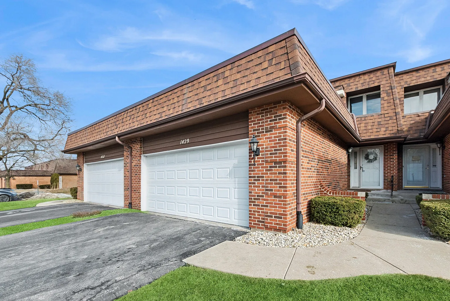 1429 Woodhollow Dr photo 1