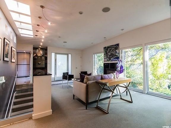5th image of 1729 E Kensington Ave