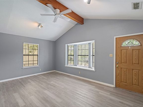4th image of 710 Jackson Ave