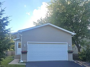 33616 N Evergreen Dr, Grayslake, IL 60030