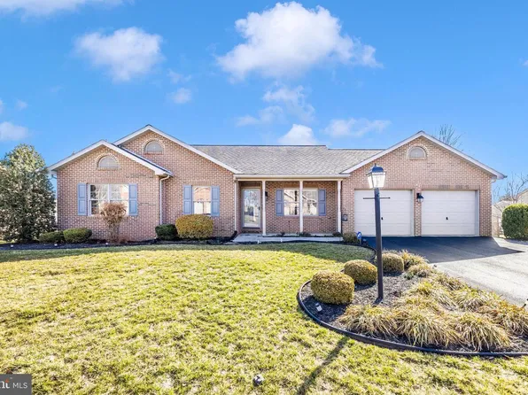 223 Montclair Ct, Hagerstown, MD 21742