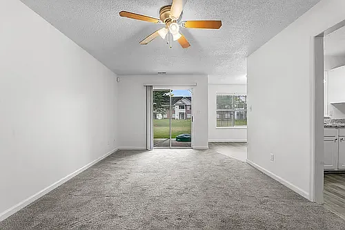 Skyside Landing Apartments — Photo 40