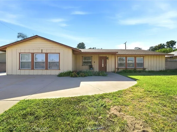 682 S Belden Ave, Rialto, CA 92376