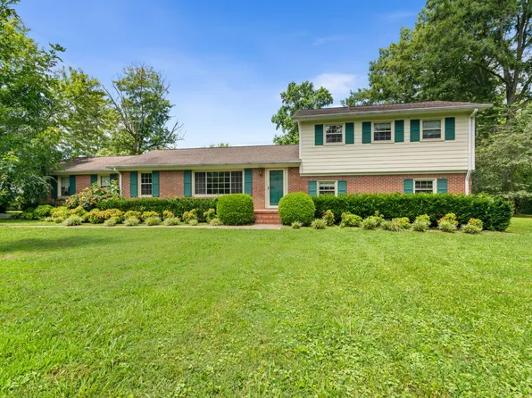 106 Lannom Cir, Tullahoma, TN 37388