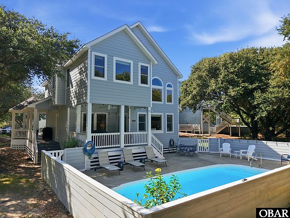 2nd image of 547 Magnolia Ct