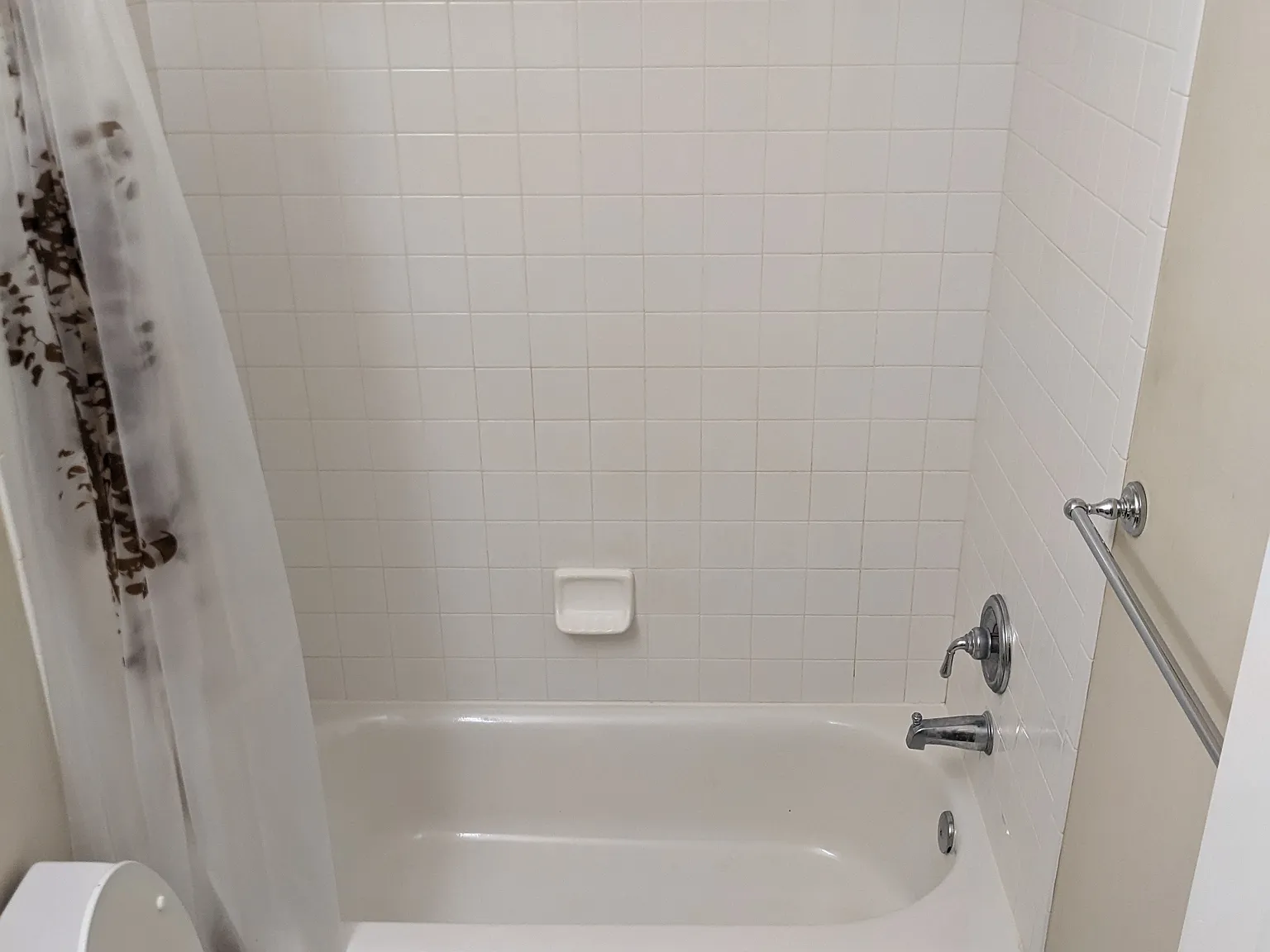 Old Ellicott Cir, Ellicott City — Photo 2