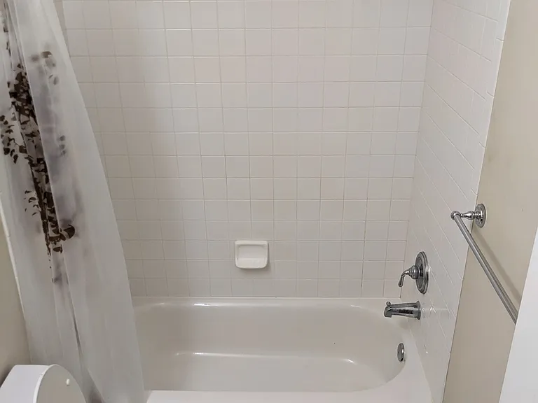 Old Ellicott Cir — Photo 2