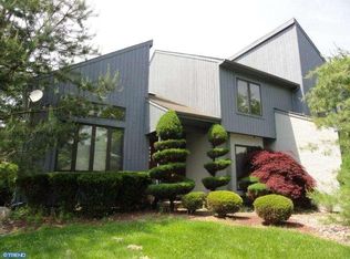 1008 Longfield Rd, Southampton, PA 18966