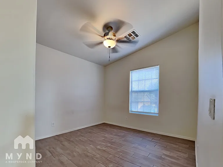 3745 W Medlock Dr — Photo 13
