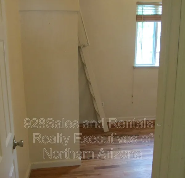 535 S Ernest St #FRONT — Photo 8