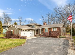 2048 Hidden Valley Dr, Crown Point, IN 46307