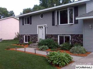 2213 20th Ave SW, Willmar, MN 56201