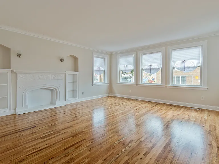 7938 S Honore St #1 — Photo 2