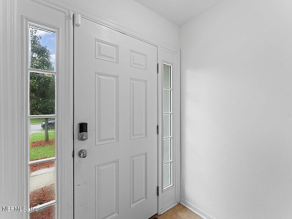 3rd image of 11641 HICKORY OAK Drive