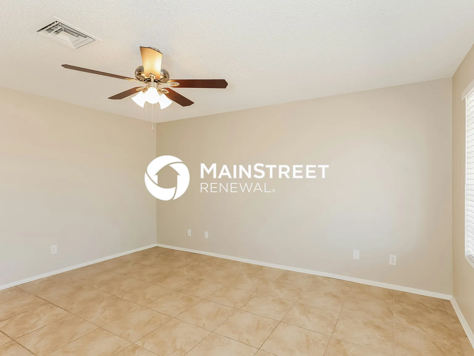 7909 W Shangri La Rd — Photo 3