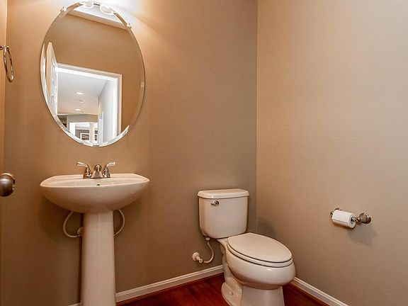 4th image of 7428 Pensacola Pl