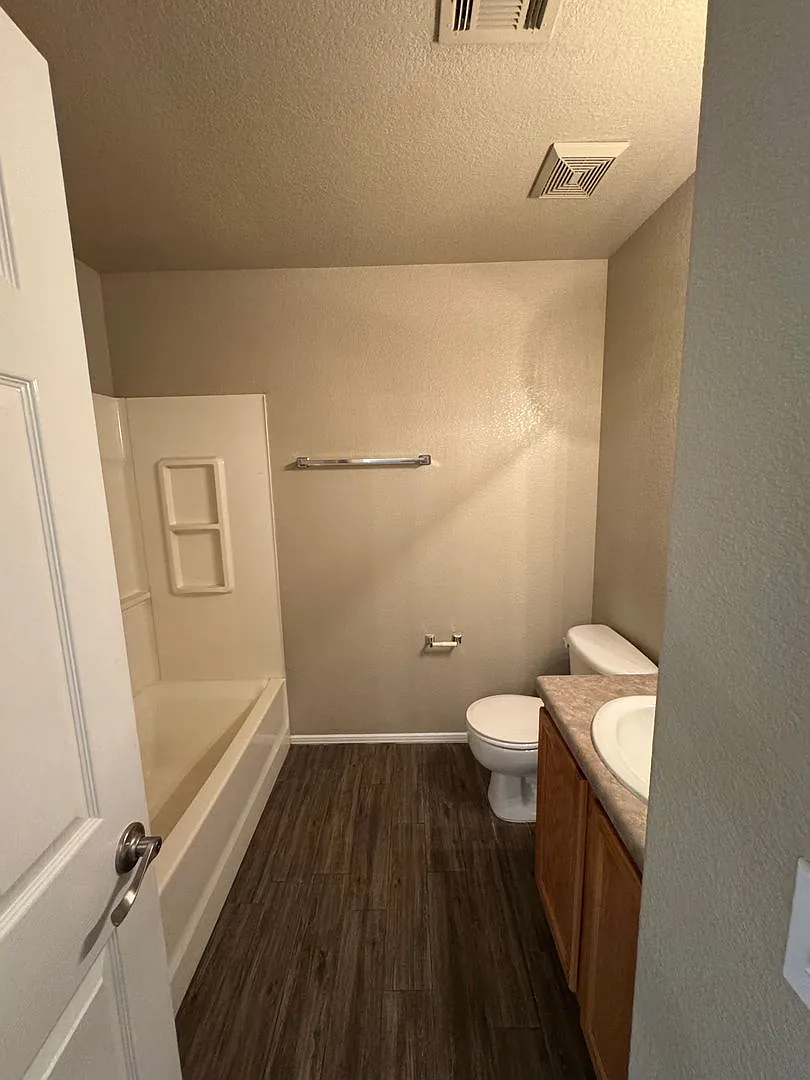 *$500 off first months rentBeautiful 3 Bedroom, 2 Bath Home with Immaculate Backyard — Photo 3