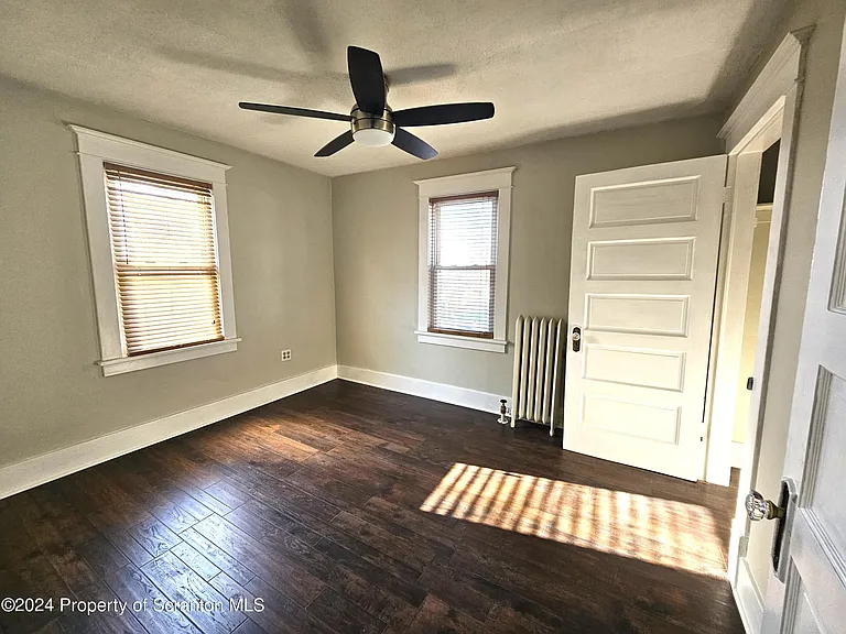 2122 N Main Ave — Photo 8
