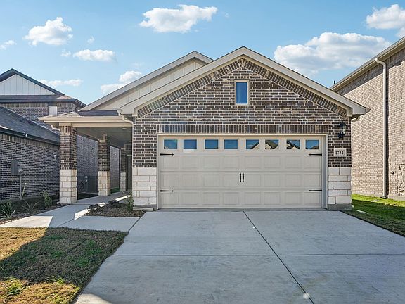 2nd image of 1732 Arches Rd