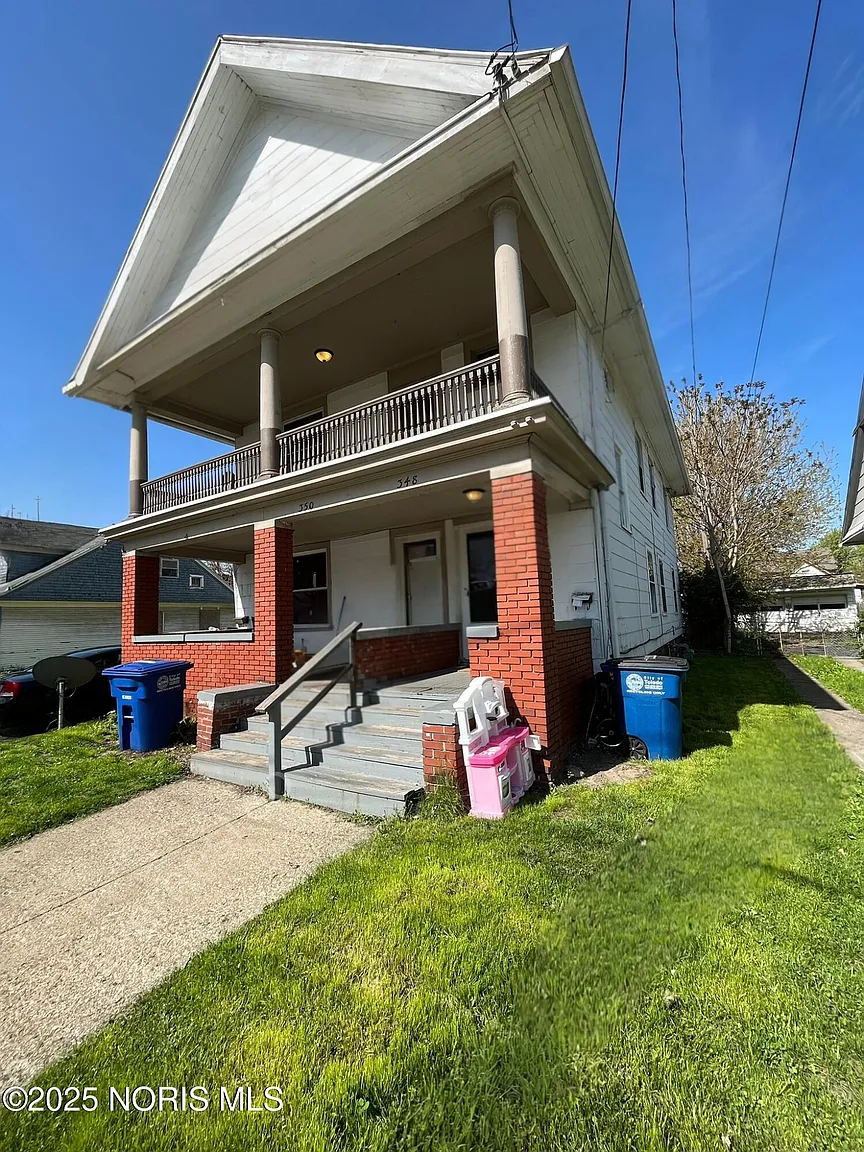 350 Parker Ave photo 1