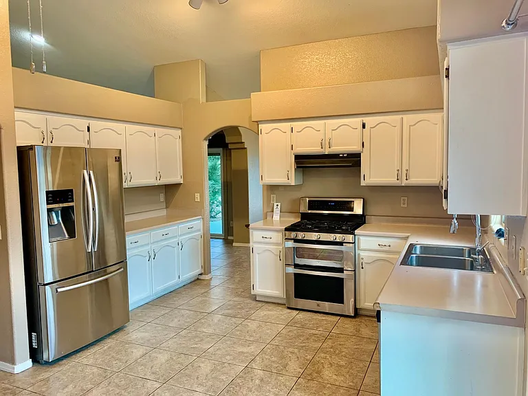 7320 E Knollwood Dr — Photo 10