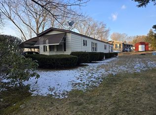 21 Longhorn Trl, Brookfield, MA 01506