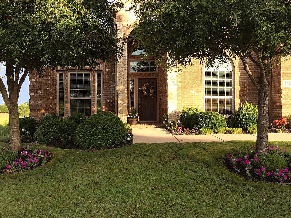 2nd image of 2613 Appaloosa Ln
