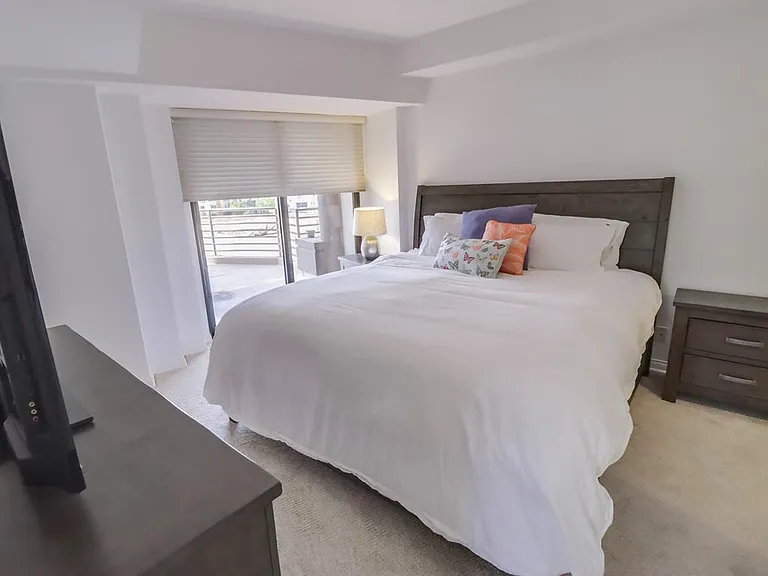 100 Harbor Dr #504 — Photo 27