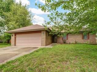 508 Wampler Dr, Clever, MO 65631