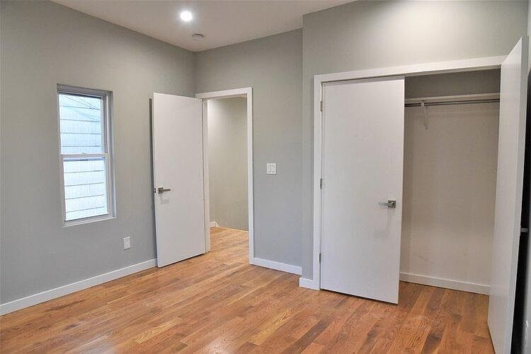 2nd image of 1418 E 84th St #2NDFLOOR