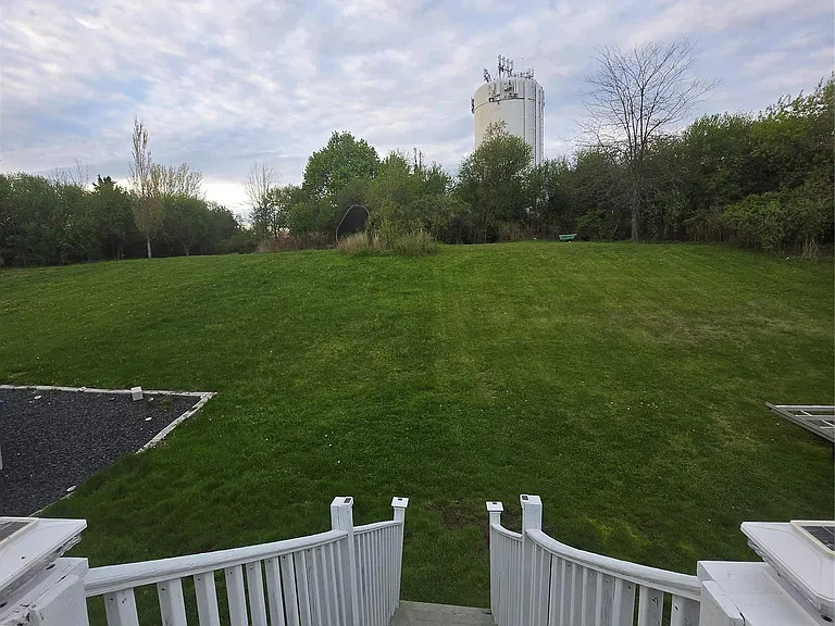 60 Evan Rd — Photo 25