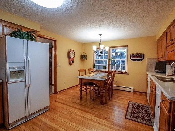 5th image of 8744 Sheridan Hill Dr