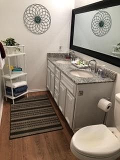 Bath room with Shower