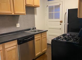 1251 W Henderson St #1F, Chicago, IL 60657